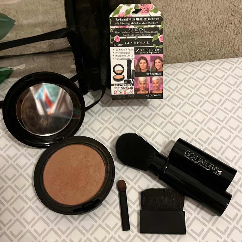 Go-Natural makeup